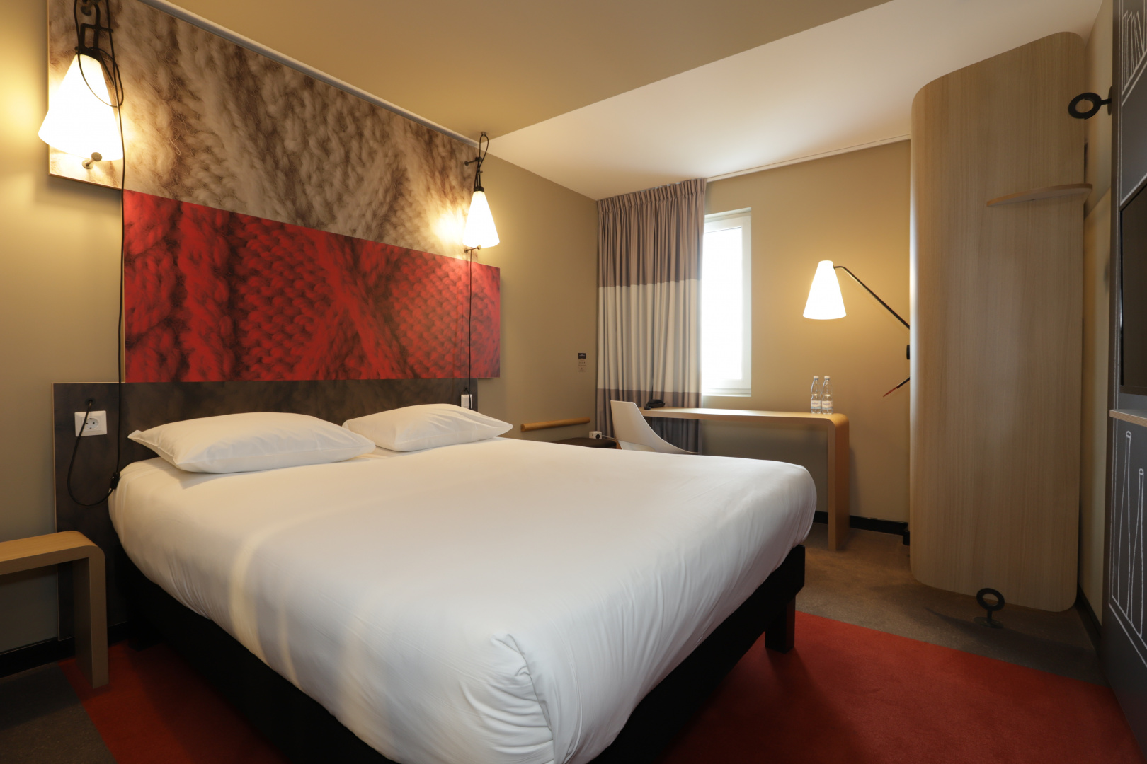 Стандарт двухспальная кровать